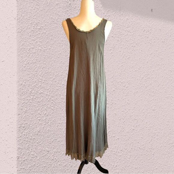 Vintage 70s/80s crinkle fabric sage green midi dress lace hem - Picture 5 of 10